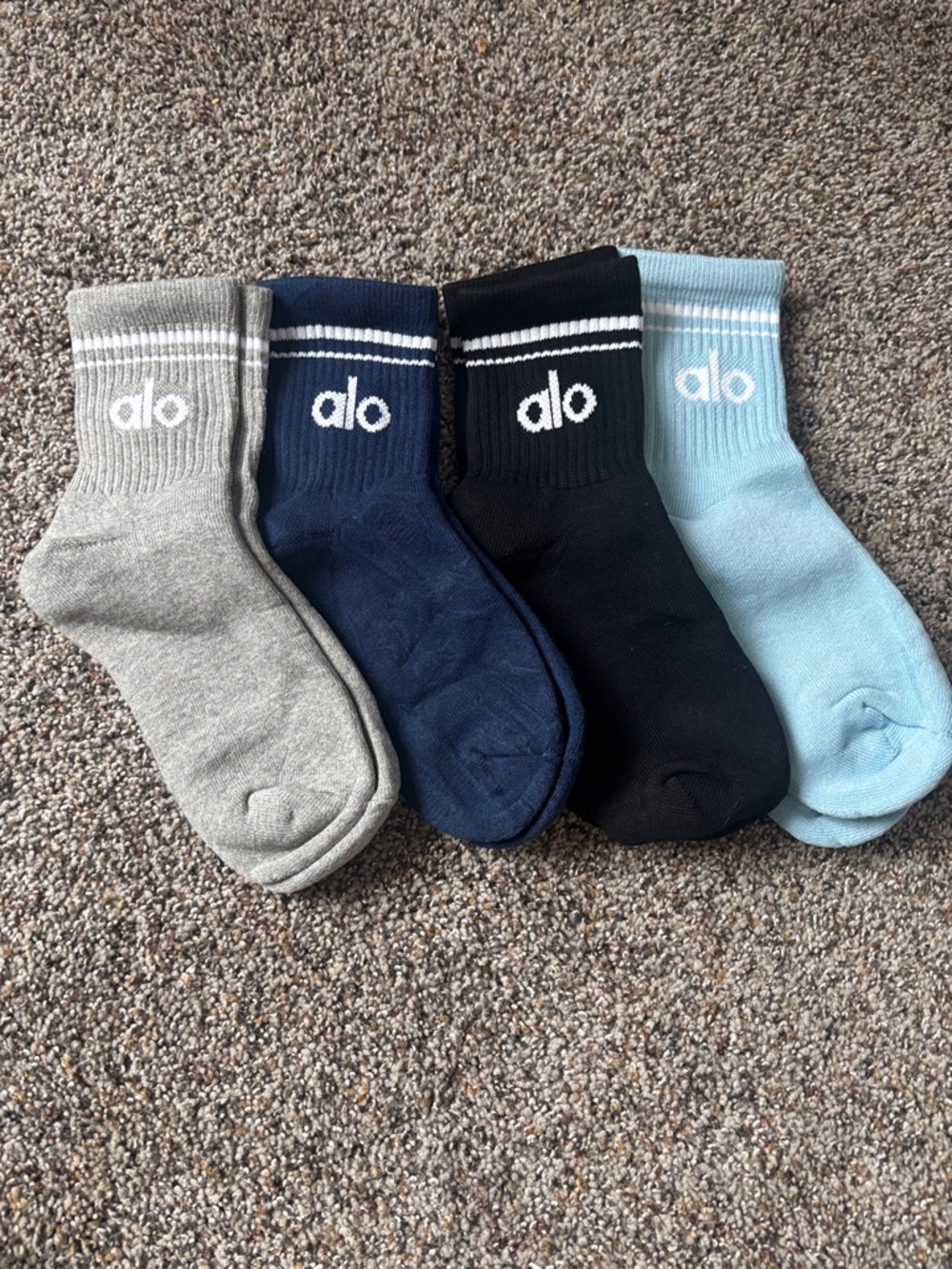 4 pairs ALO Yoga throwback half Crew Socks - Gray, Navy blue, Black, Light Blue